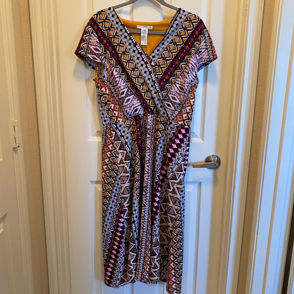 Patterned V Neck Dress